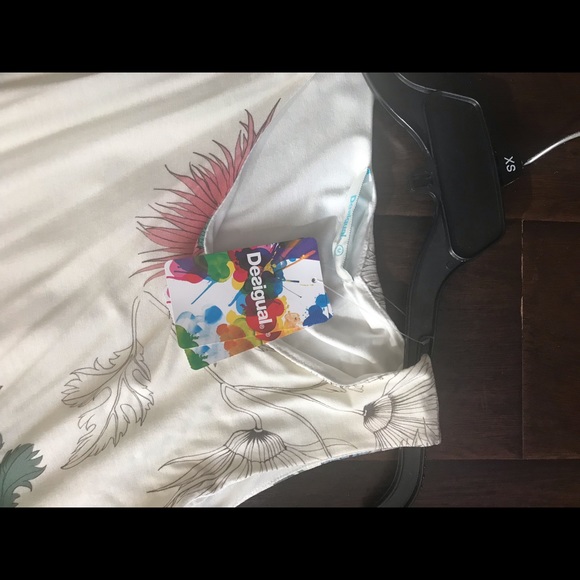 Pretty summer dress - Picture 2 of 3